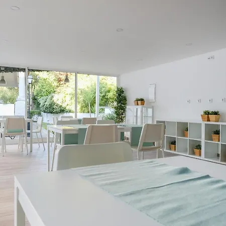 בית הארחה 4u Vi Airport