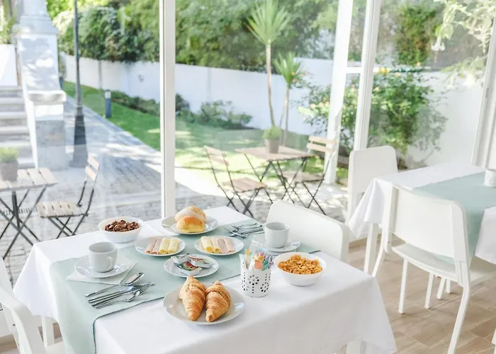 4u Vi Airport ゲストハウス